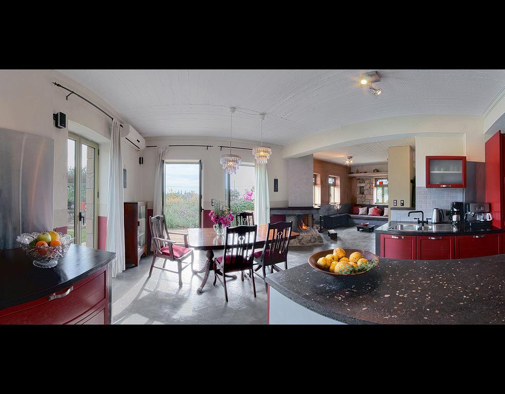 Meropi Villas Kardamyli Room photo